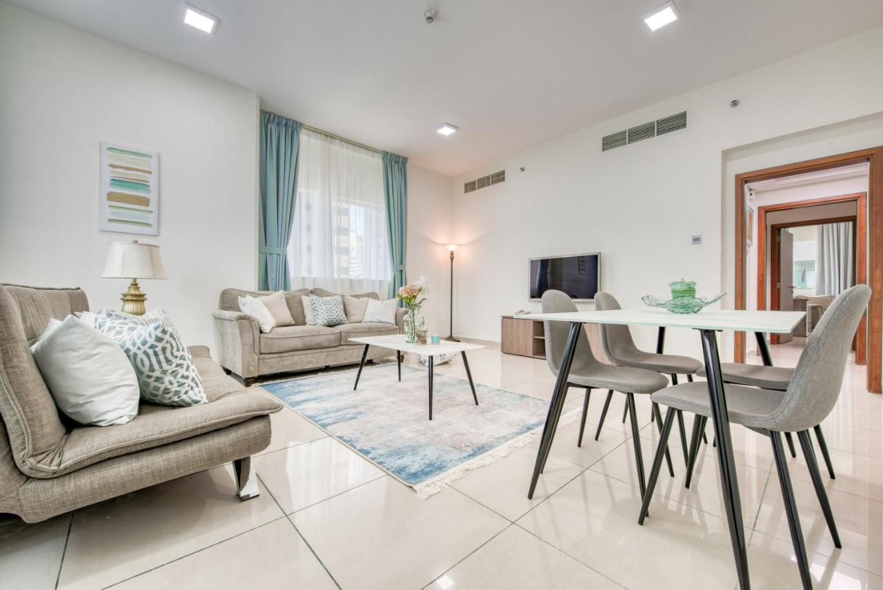 Lovely 2br At Marina Pinnacle Marina By Deluxe Homes Dubái