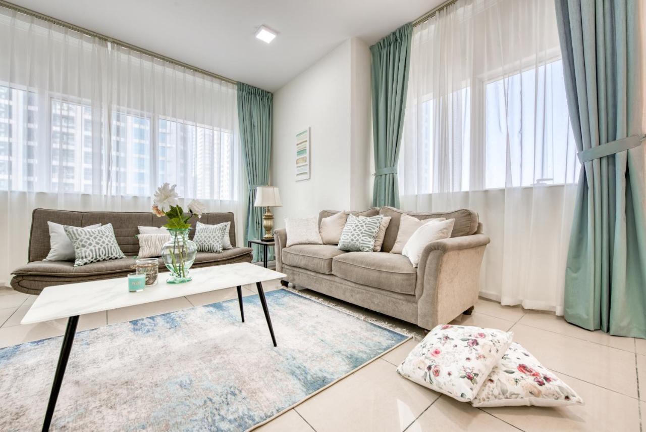 Apartamento Lovely 2br At Marina Pinnacle Marina By Deluxe Homes Dubái