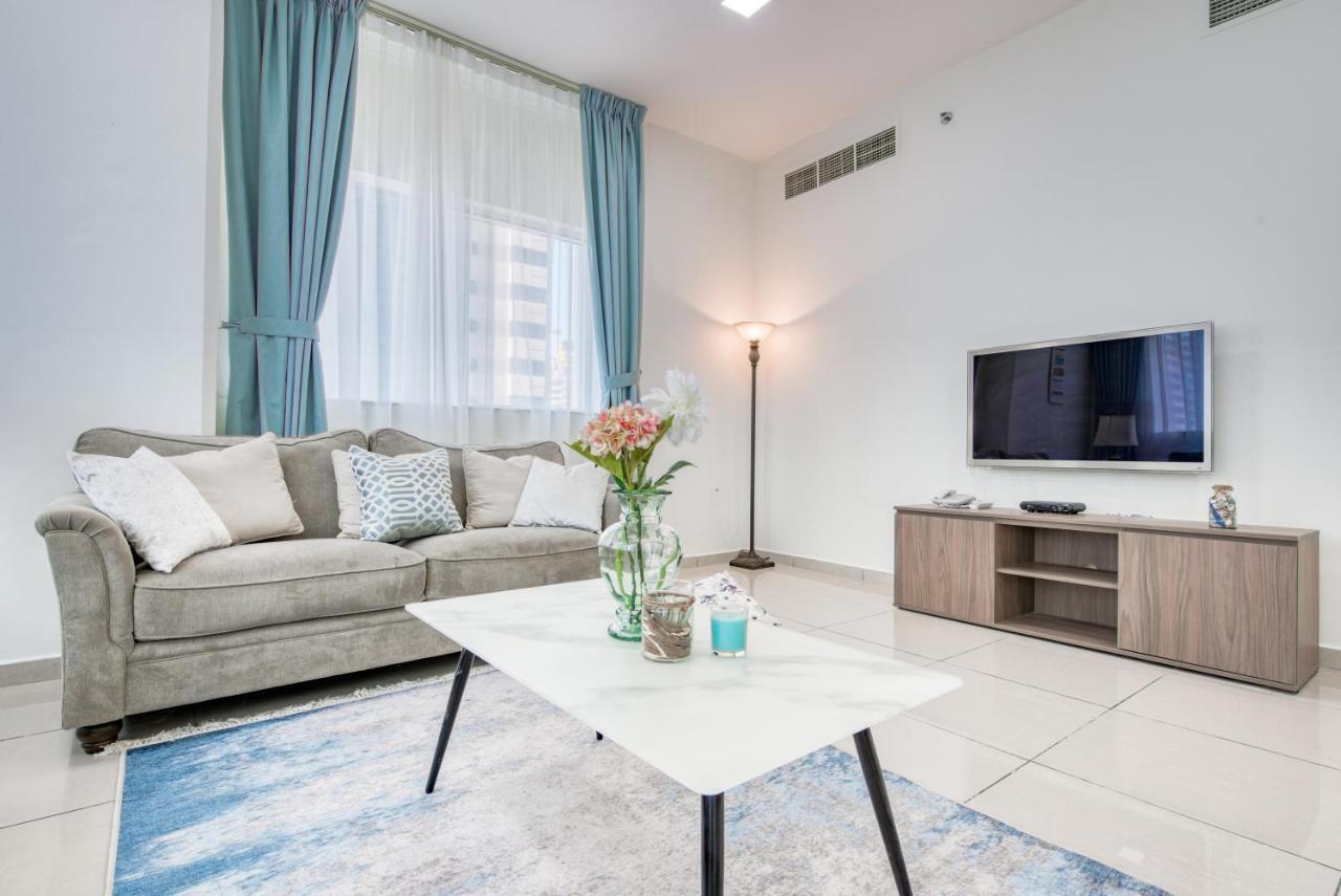 Lovely 2br At Marina Pinnacle Marina By Deluxe Homes