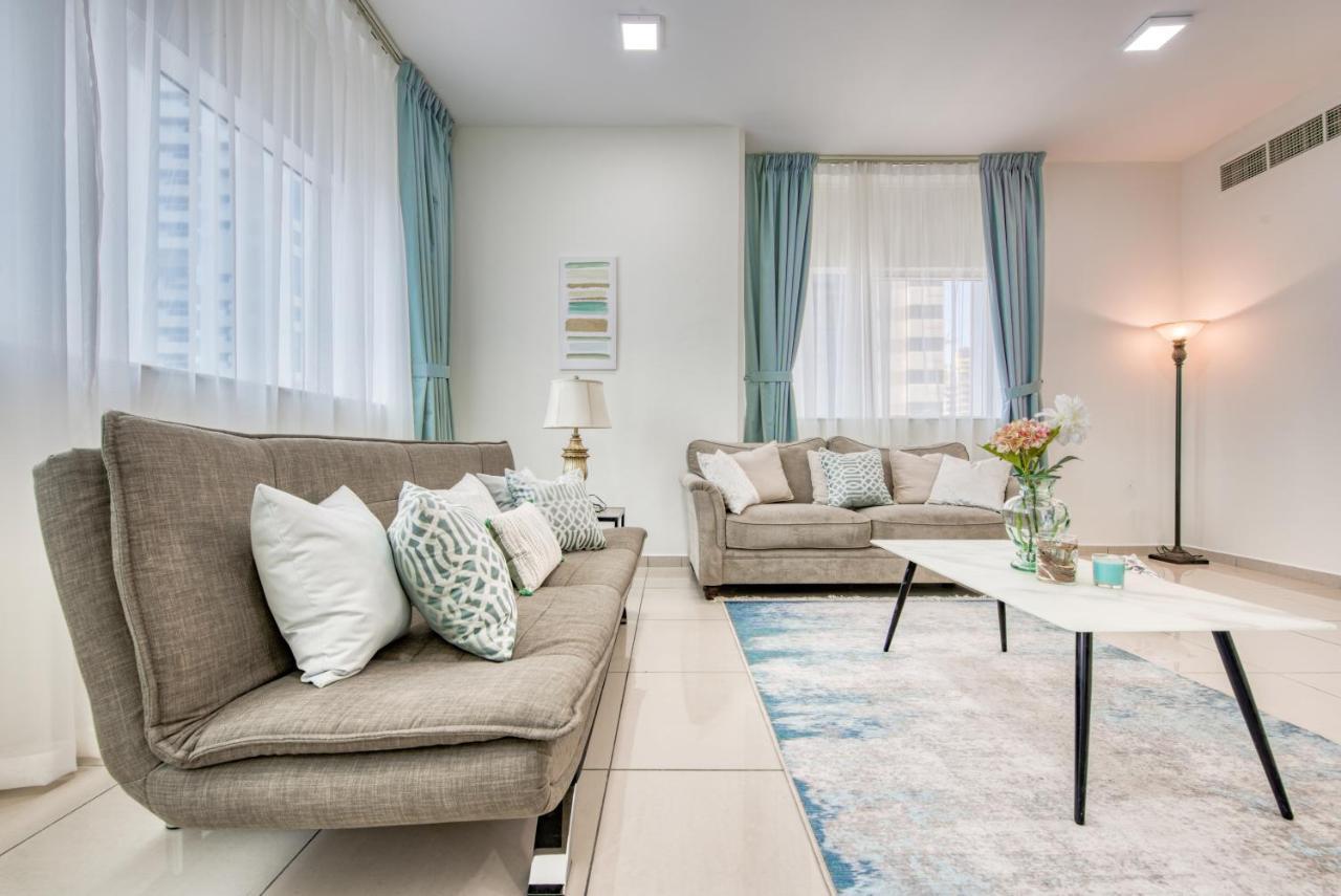 Apartamento Lovely 2br At Marina Pinnacle Marina By Deluxe Homes Dubái