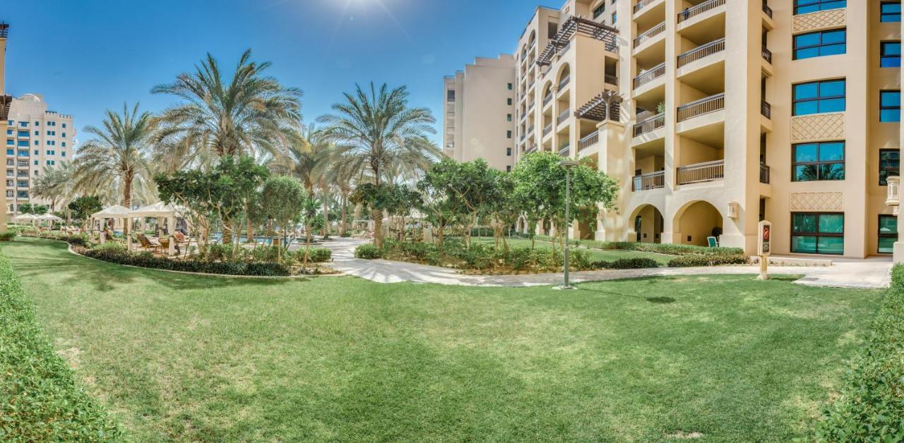 Spacious Family On The Palm Apartamento