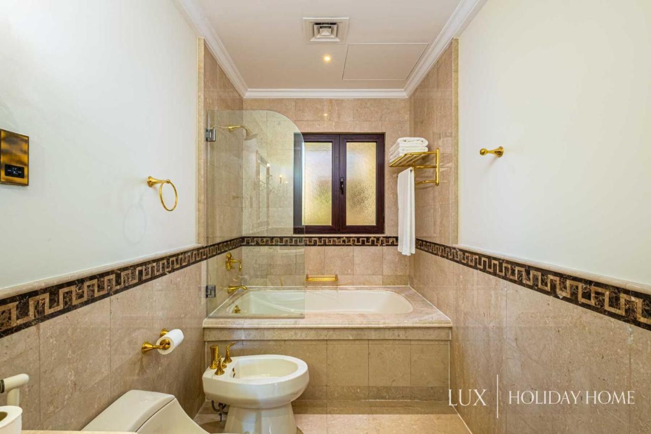 Lux - The Paradise Palace Dubai