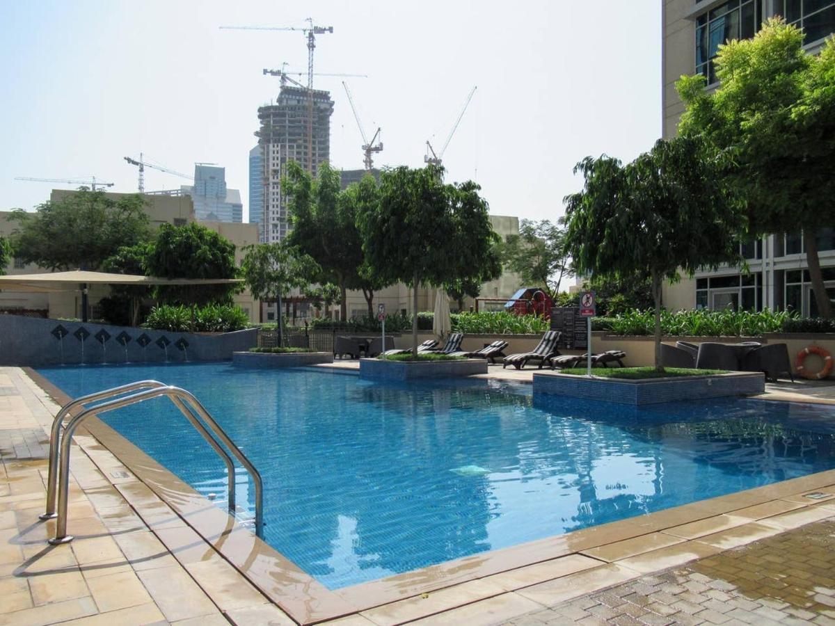 Frank Porter - The Residences Apartamento