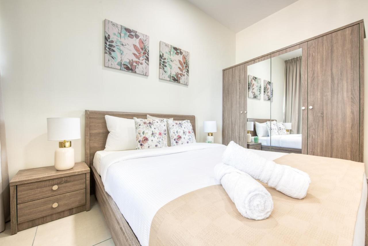 Lovely 2br At Marina Pinnacle Marina By Deluxe Homes Apartamento Dubái