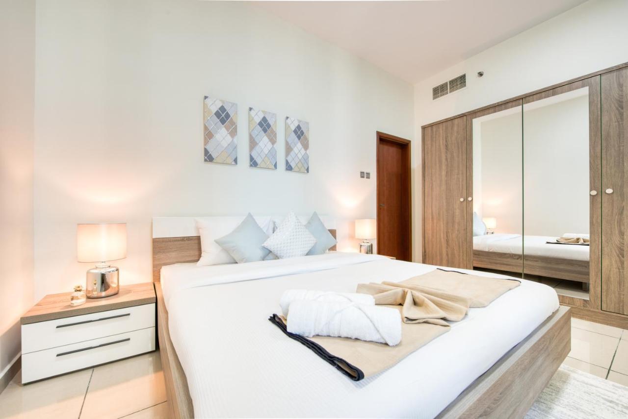 Lovely 2br At Marina Pinnacle Marina By Deluxe Homes *