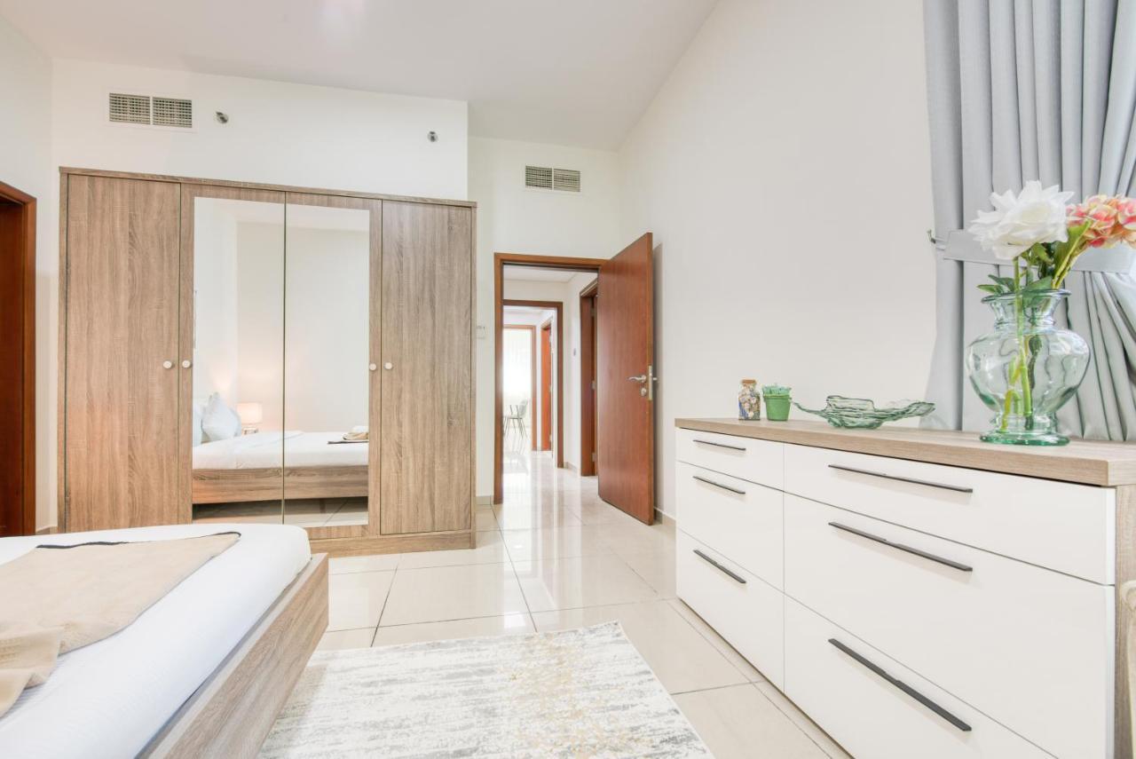 Lovely 2br At Marina Pinnacle Marina By Deluxe Homes Apartment Dubai