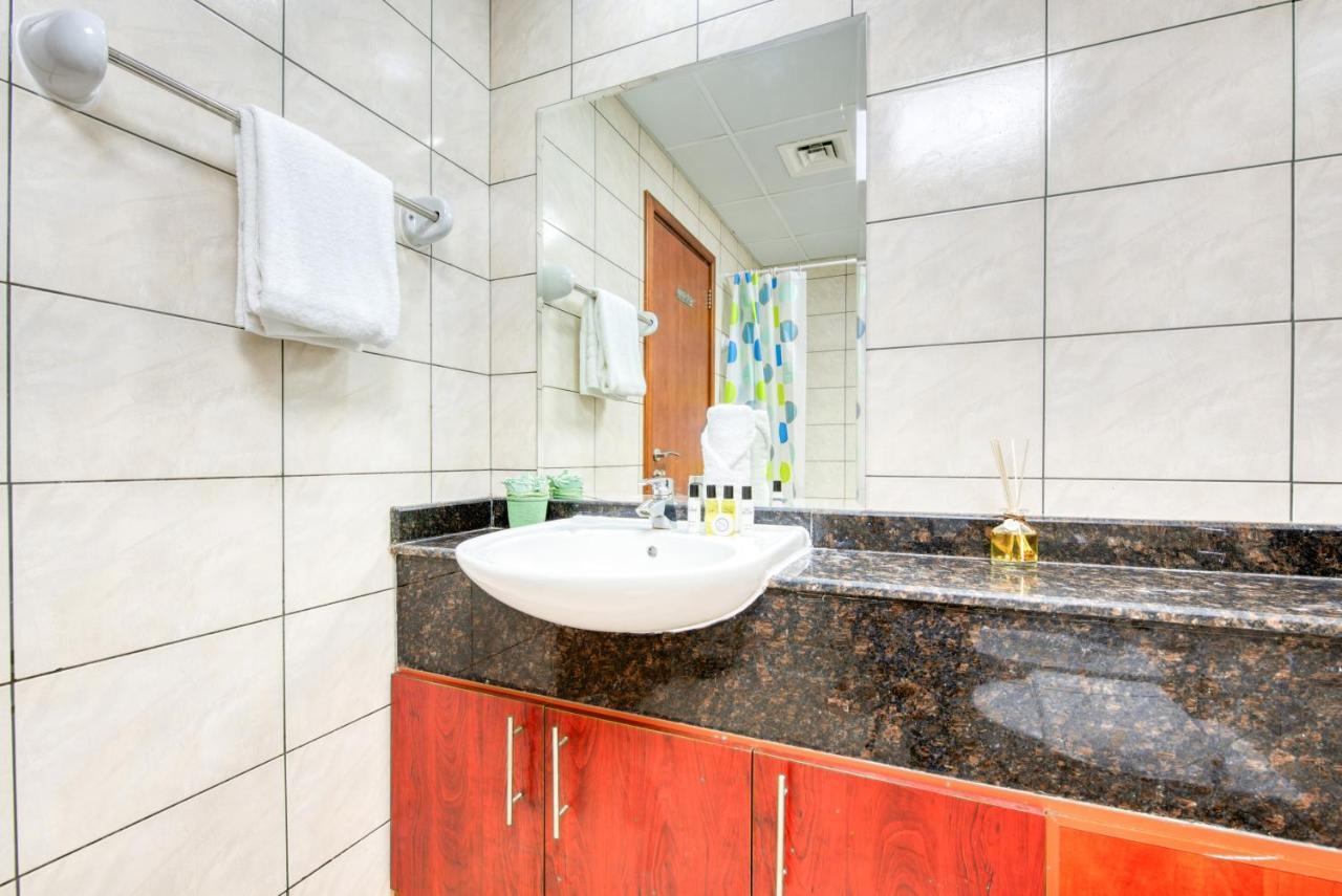 Apartamento Lovely 2br At Marina Pinnacle Marina By Deluxe Homes Dubái