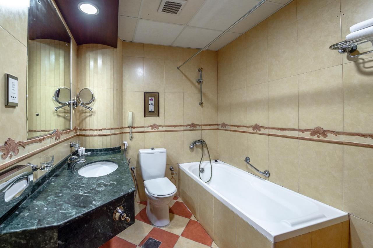 Oyo 124 Oriental Palace Apts 3*