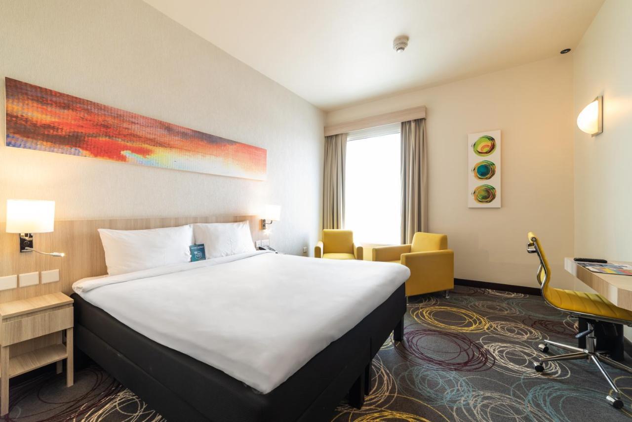 Ibis Styles Dragon Mart
