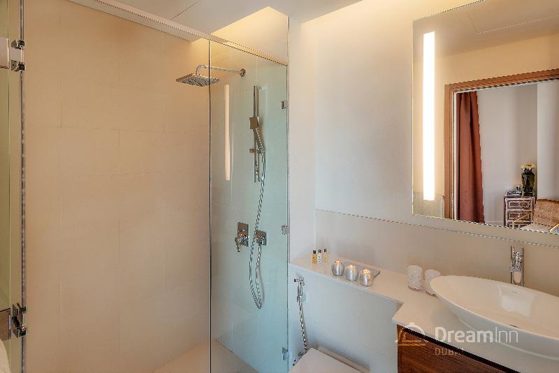 Dream - Walk Hotel Dubai
