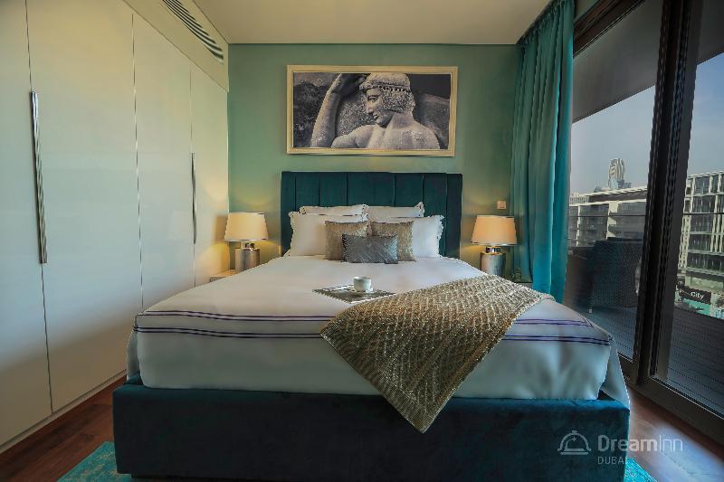 Dream - Walk Hotel
