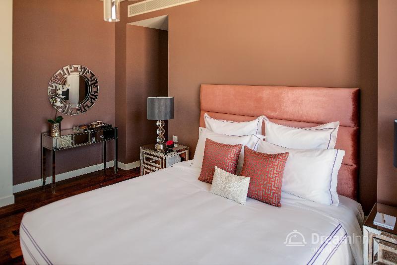 Dream - Walk 5* Dubai