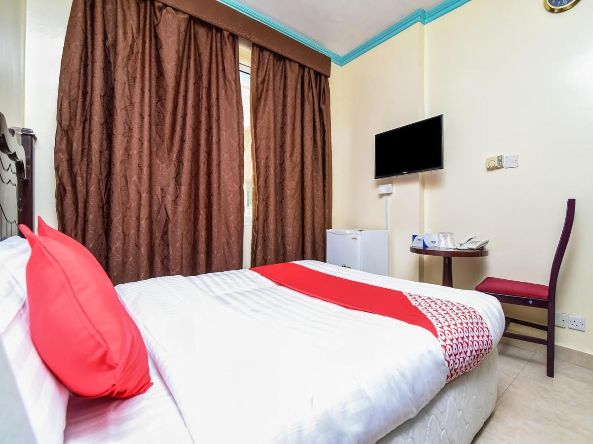 Oyo 170 Roy Hotel *