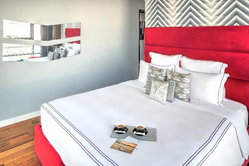 Dream - Walk 5* Dubai