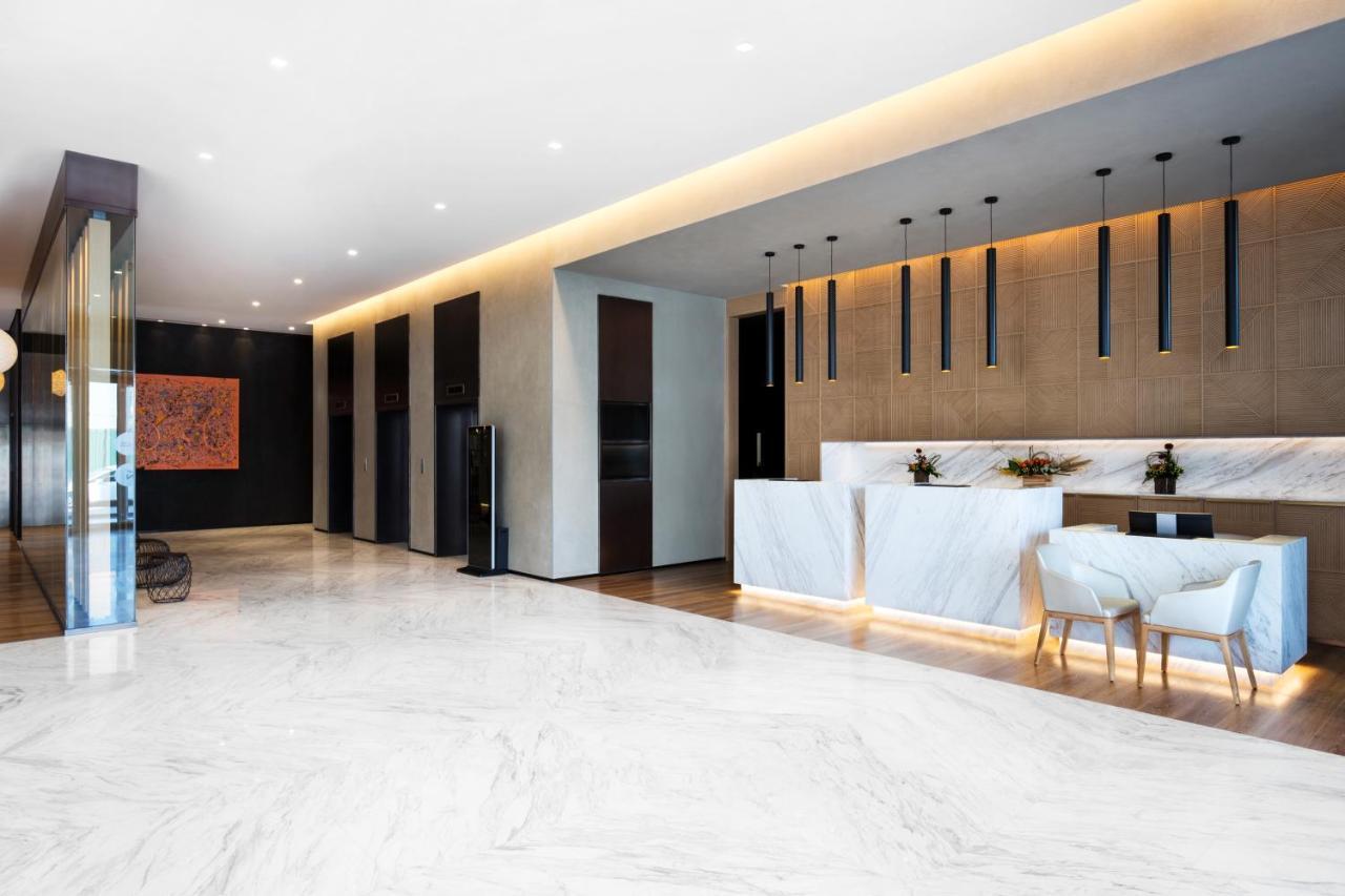 Hotel Novotel Bur - Healthcare Dubai