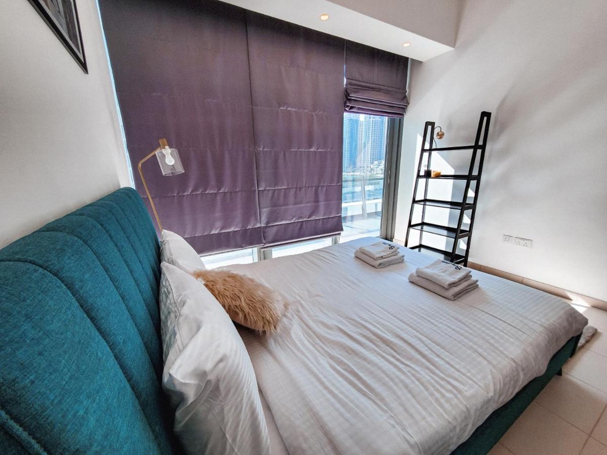 Here - Marina 2 Bedroom Silverene Tower * Dubai