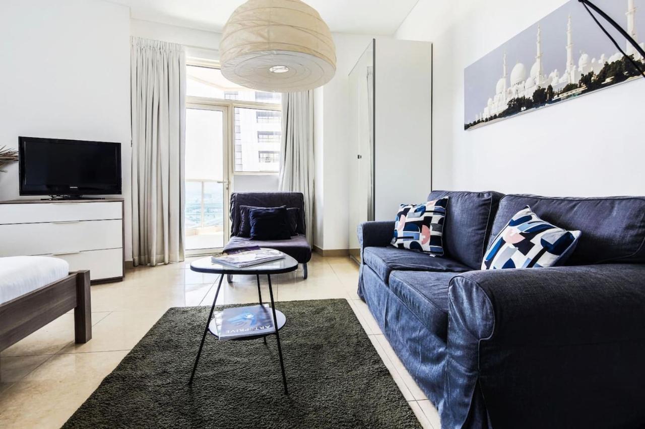 Frank Porter - Yacht Bay Apartamento *