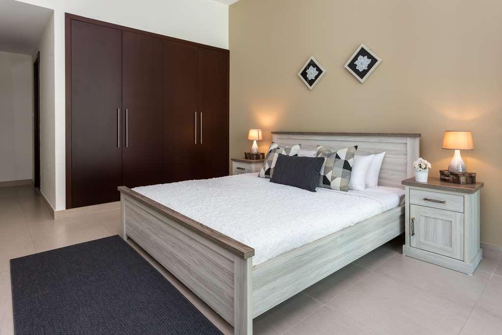 Higuests - Wharf Hotel Dubaï