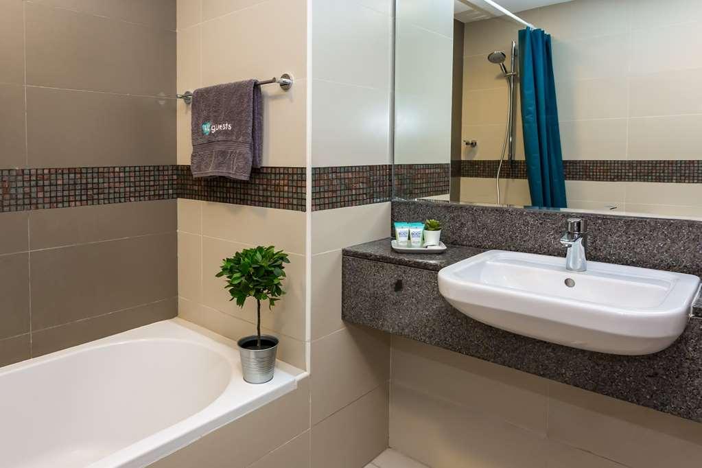 Higuests - Wharf Hotel Dubaï