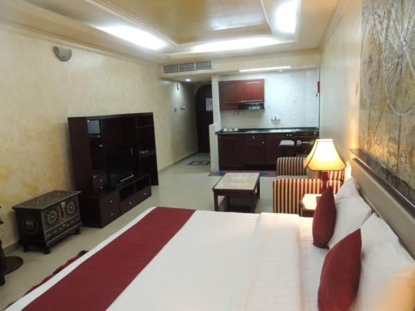 Oriental Corner Hotel Hotel