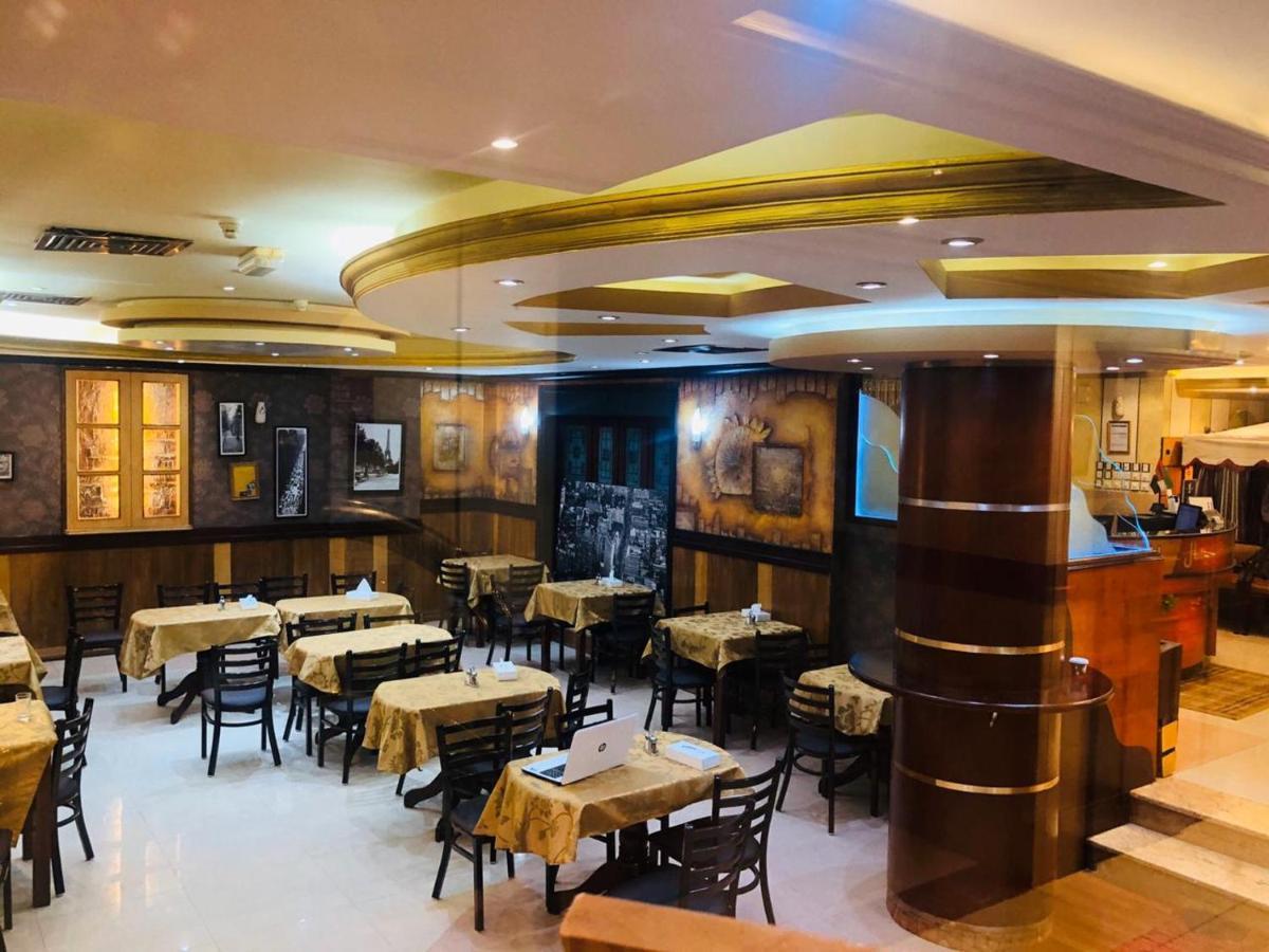 Oriental Corner Hotel Hotel