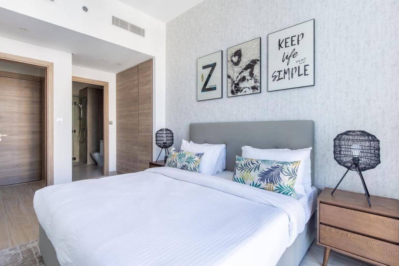 Frank Porter - Studio One Apartemen