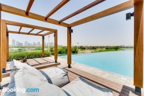 Vida Emirates Hills Residences Hotel Dubái