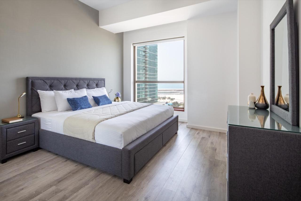 Frank Porter - Shams 4 Apartment *