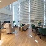 Higuests - Stunning Family Size Apt With Panoramic Views