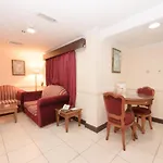 Deebaj Plaza Hotel Apartments