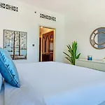 Bnbmehomes - Traditional Meets Modern In Downtown - 5041