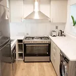 2Br On Palm Jumeirah Shoreline 15 - With Beach Access & A Complimentary Golf