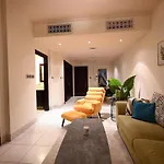 Newly Furnished. Cozy Apartment. Quite Location.