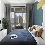 The Smart Concierge - Iris Blue