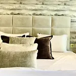 Marco Polo - Fendi Designed Apt With Aerial Panoramic Sea Views
