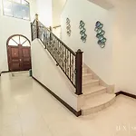 Lux - The Savoy Palm Villa