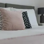 Higuests - Stylish Apartment In Jbr Steps From The Beach