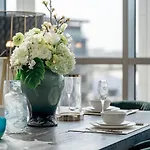 Higuests - Stunning Family Size Apt With Panoramic Views