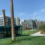 Luxury International Studio