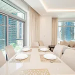 Luton Vacation Homes - Park Island, Marina View-Dubai Marina-60Ab5