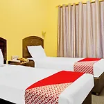 Oyo 800 Moon Creek Hotel