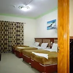 Super Oyo 945 Dream Touch Hotel