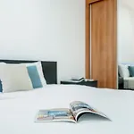 Baytik - Modern 3 Bedroom Apartment In Princess Tower, Marina