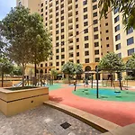 Higuests - Modern Apt In Jbr With Pool, Gym, And Kid\'S Area