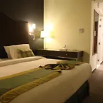 Mra Hotel Formerly Old Al Buraq Hotel Gold Souk Deira