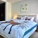 Dubai Marina 1 Bedroom Apt. walking distance JBR.