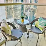 White Sage - Lakefront Apartment Amidst Parks With Lake Access
