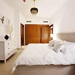 Spectacular Downtown Apartment T1-34