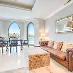Maison Privee - Glamourous Beachfront Villa On The Palm With Pool