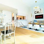 Lux Marina Promenade Penthouse Suite